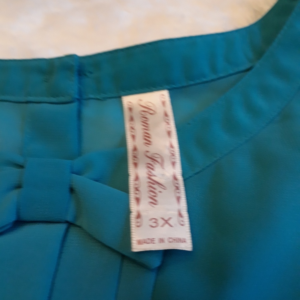 Women’s Teal Bow-Accent Blouse - Picture 8 of 11